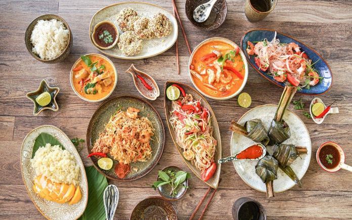 So Sánh Ẩm Thực Thái Lan và Việt Nam: Điểm Khác Biệt Và Hương Vị Đặc Trưng (2025)